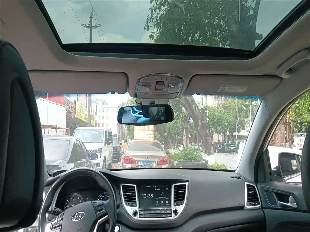 Hyundai Tucson 2015 1.6T Dual Clutch 2WD Smart фото 18