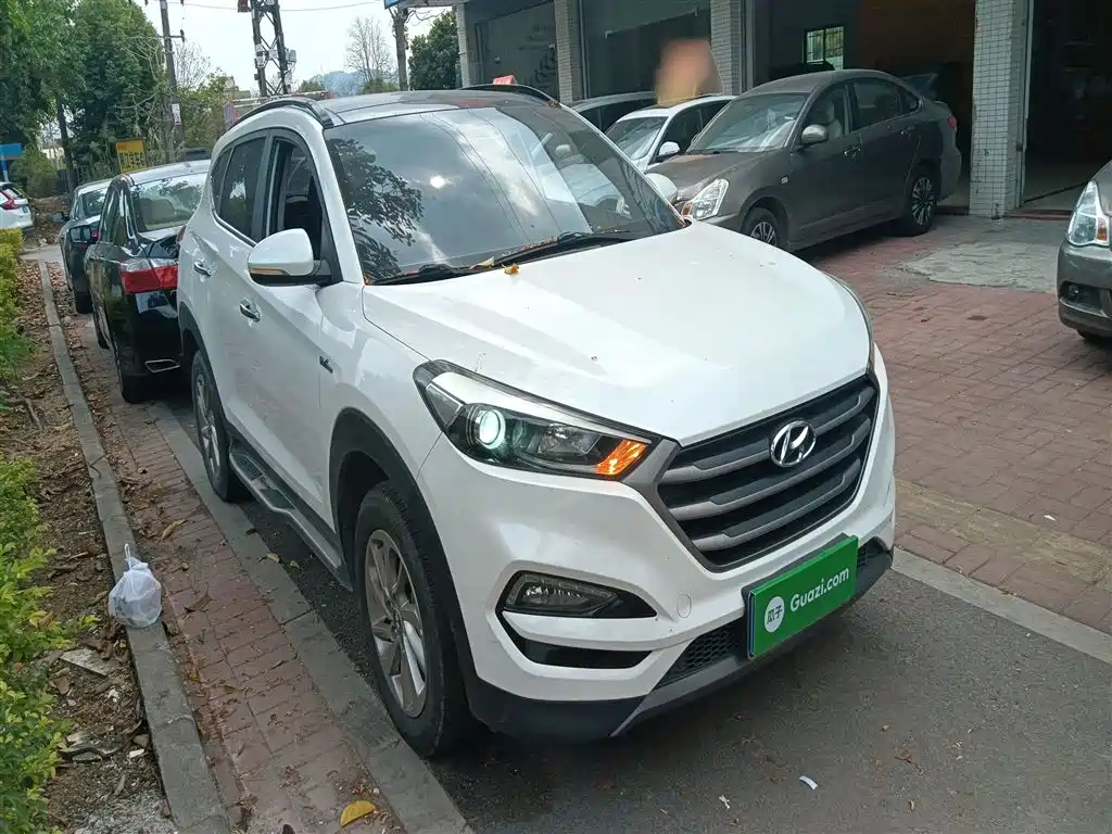 Hyundai Tucson 2015 1.6T Dual Clutch 2WD Smart фото 4