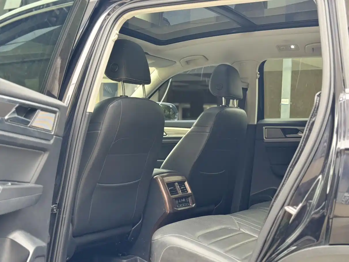 Volkswagen Teramont 2019 330TSI 2WD Luxury China VI фото 5