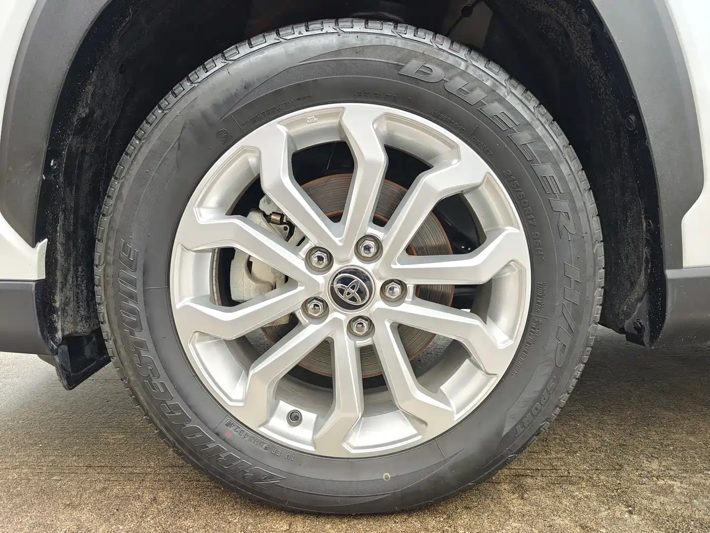 Toyota Frontlander 2024 2.0L CVT Elite Edition фото 19