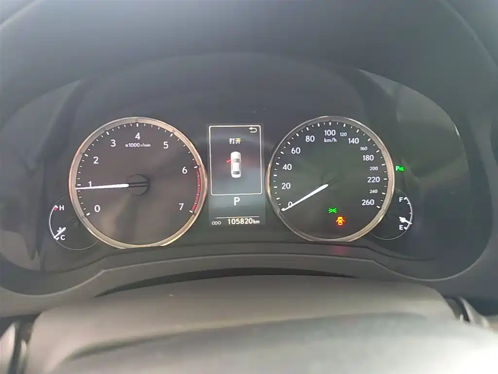 Lexus IS 2017 300 Leading Edition фото 12