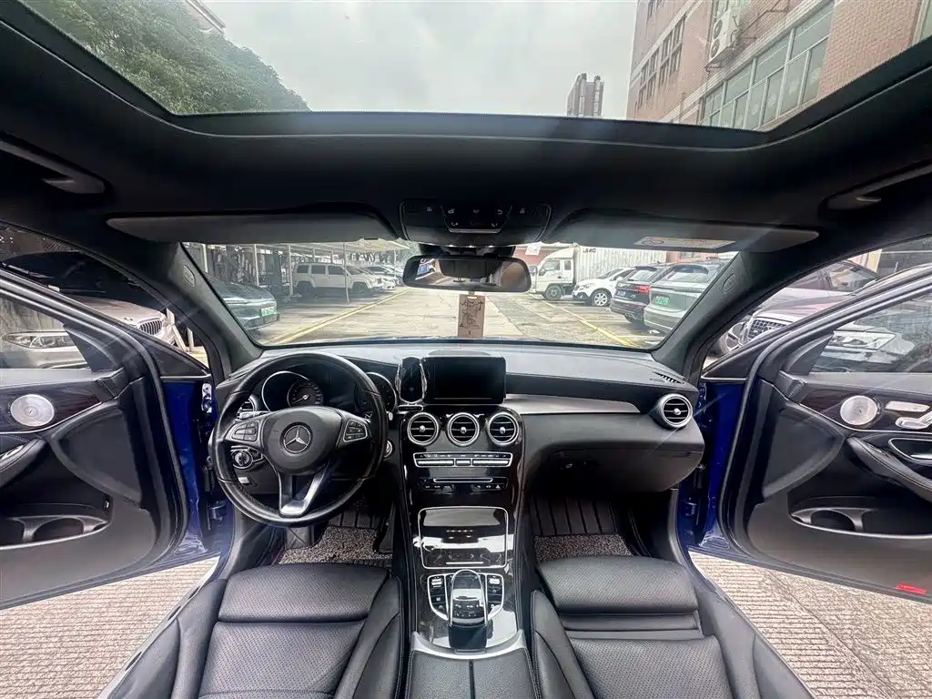 Mercedes-Benz GLC 2019 Facelift GLC 260 L 4MATIC Luxury фото 7