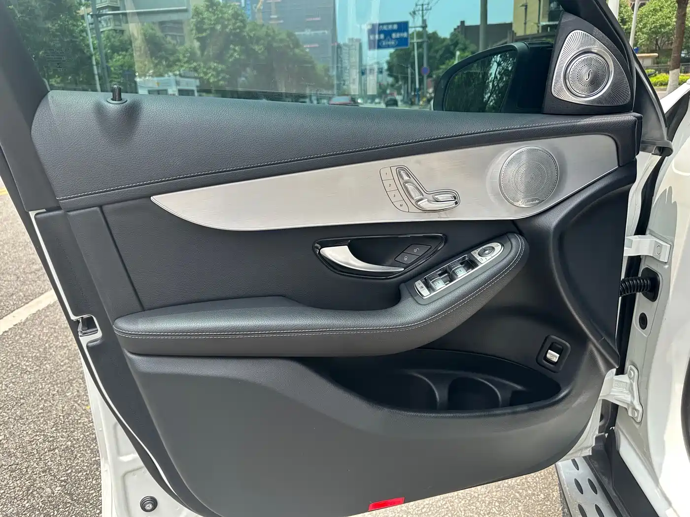 Mercedes-Benz GLC Coupe 2020 GLC 260 4MATIC Coupe SUV фото 9