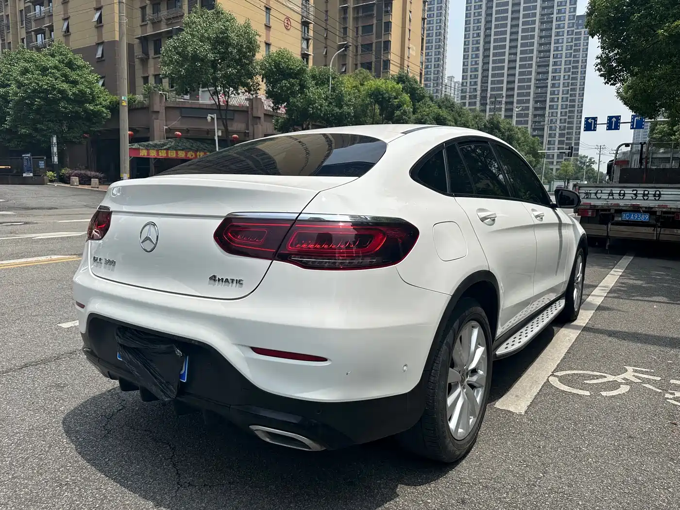 Mercedes-Benz GLC Coupe 2020 GLC 260 4MATIC Coupe SUV фото 21
