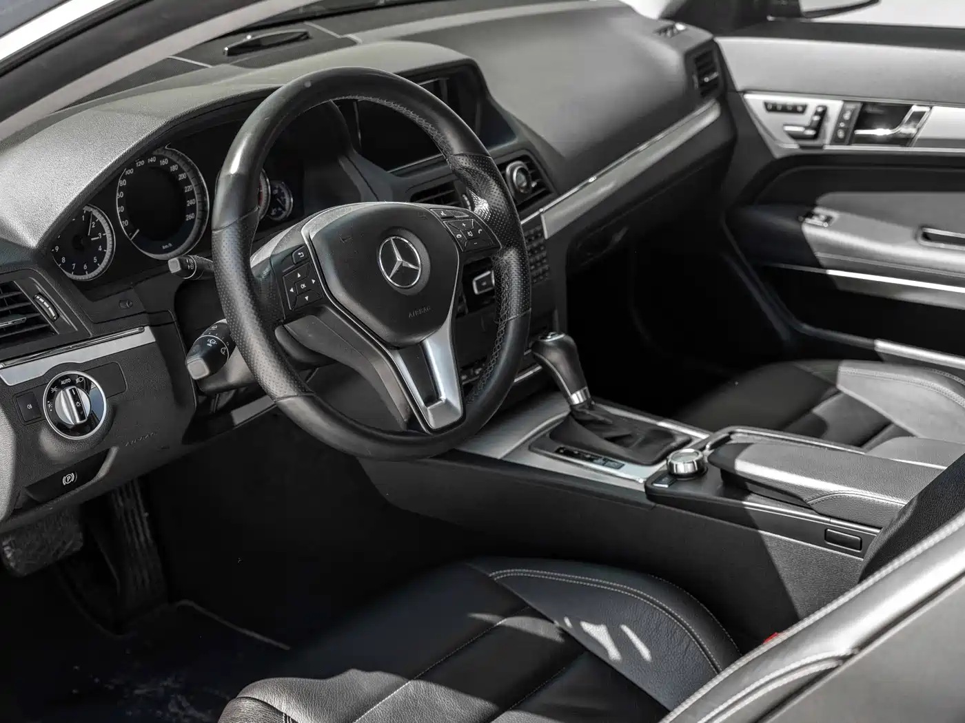 Mercedes-Benz E-Class (Import) 2012 E 260 CGI Coupe фото 7