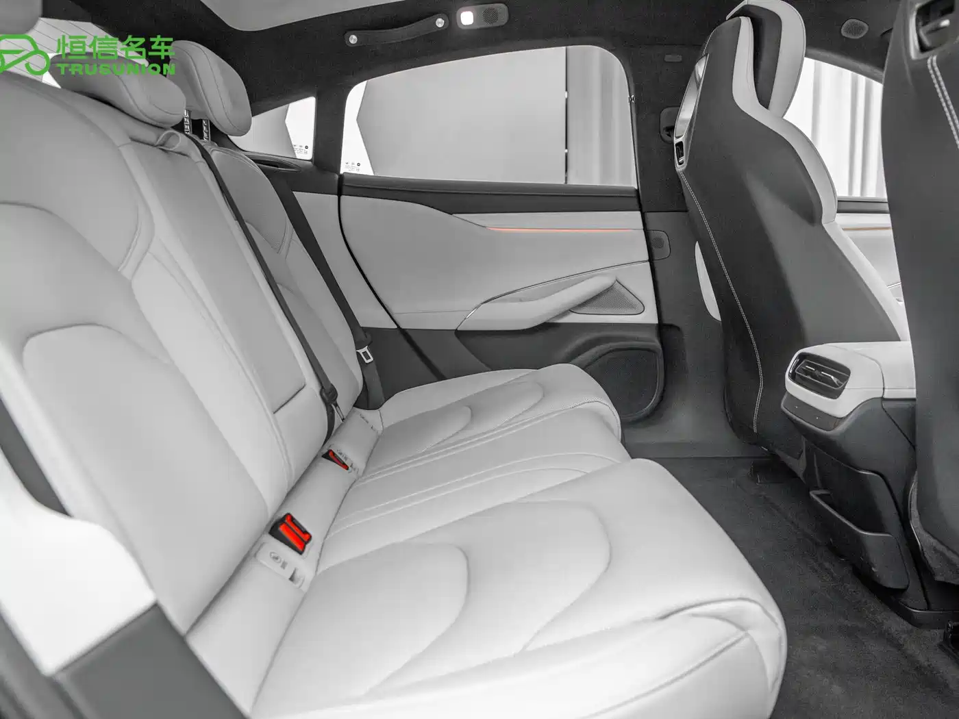Xiaomi Auto Xiaomi SU7 2024 AWD Extended Range Advanced Smart Driving Max Edition фото 16
