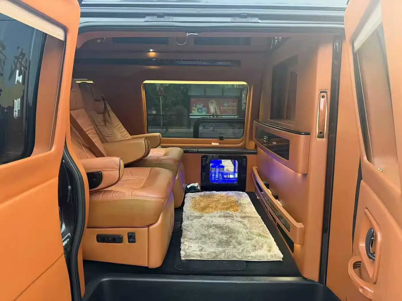 GMC Savana 2014 2014 6.0L G1500L Leader Class