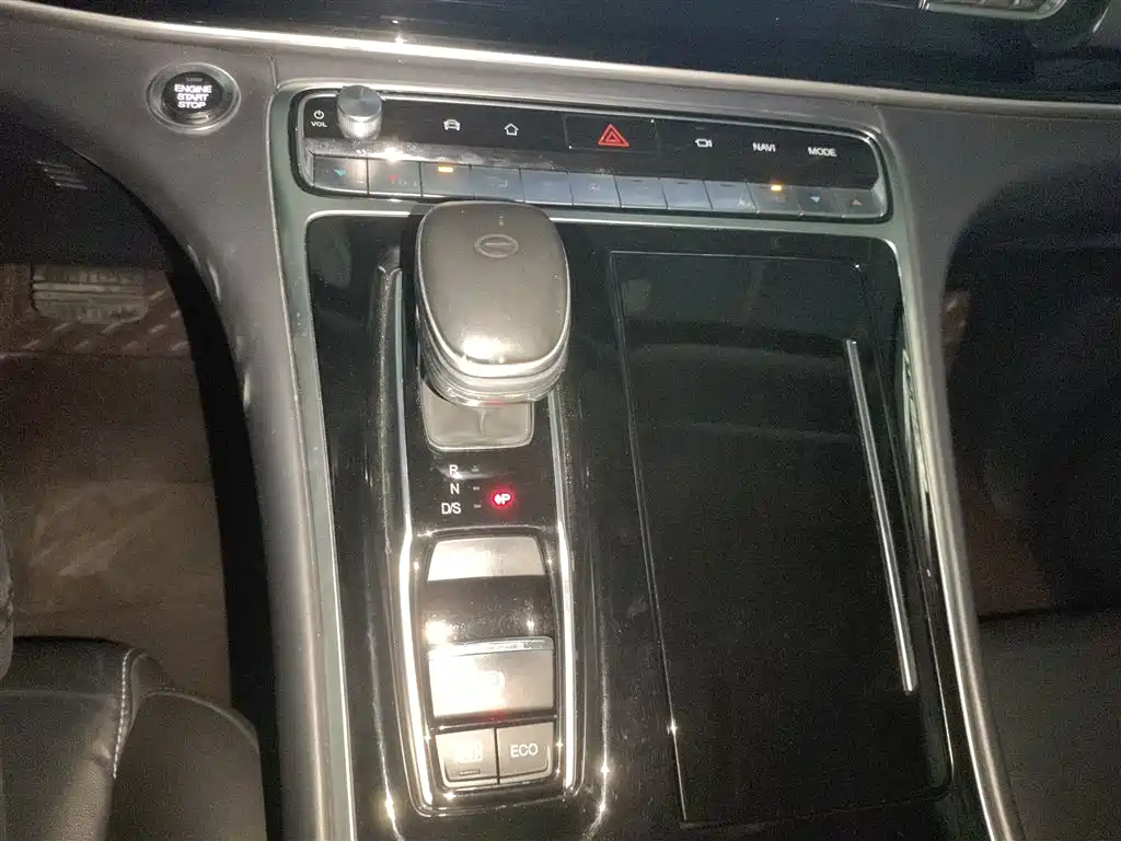 GAC Trumpchi Trumpchi M8 2021 Leading Show Series 390T Ultimate Edition фото 10