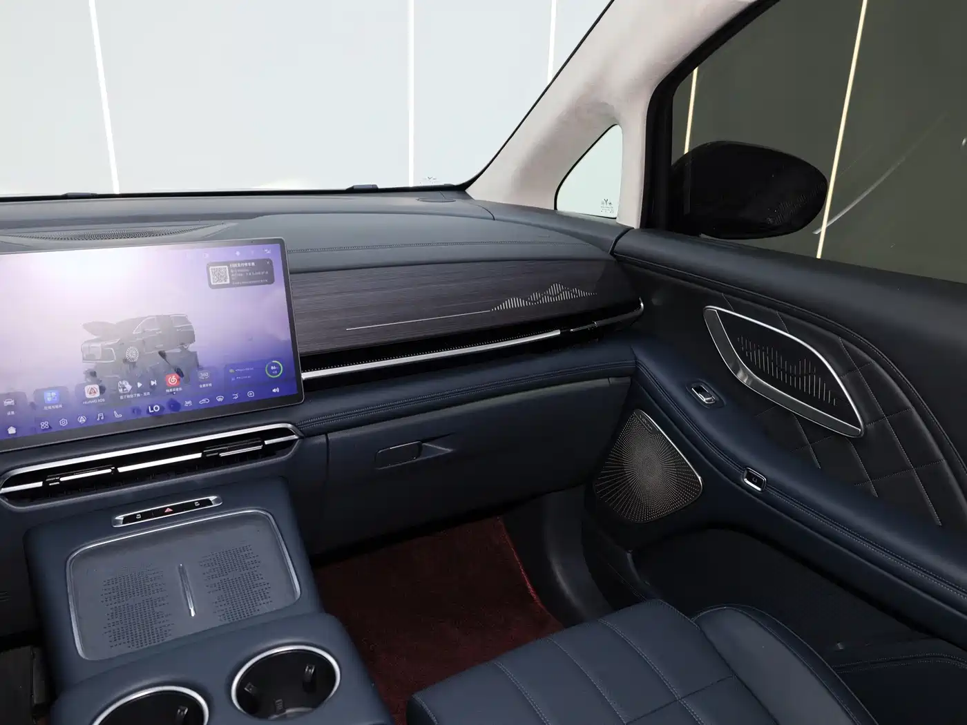 Voyah Dreamer 2025 2025 Model PHEV Basic Version