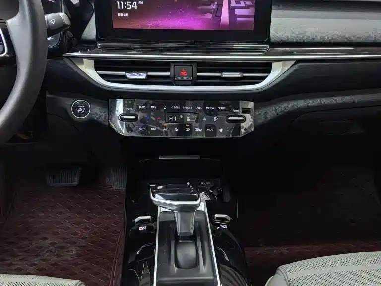 Kia K3 2023 Model 1.5L CVT Luxury Edition фото 16