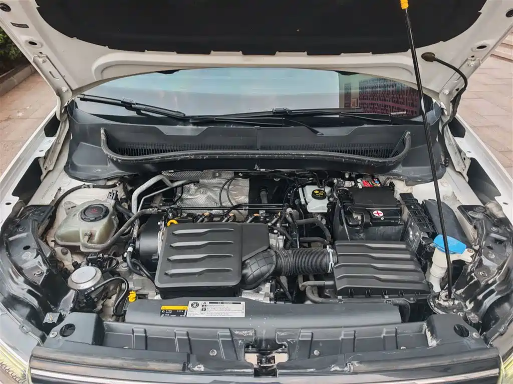 Volkswagen T-Cross 2019 1.5L Automatic Comfort Edition фото 17