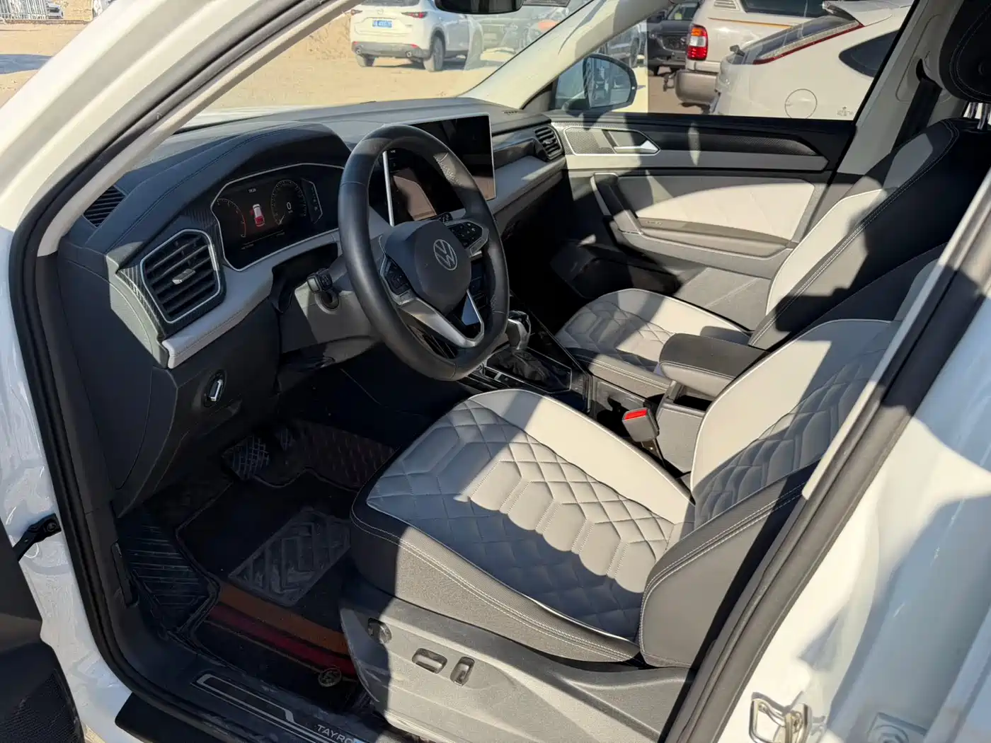 Volkswagen Tayron 2023 280TSI 2WD Luxury Plus Advanced Edition фото 6