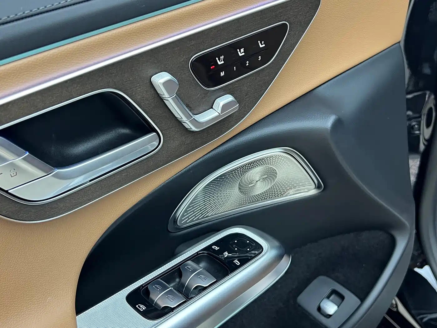 Mercedes-Benz E-Class 2025 Facelift E 300 L Luxury фото 12