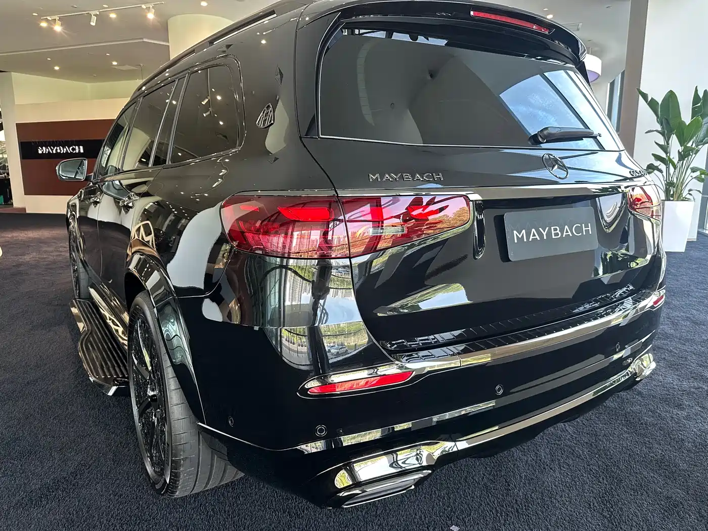 Mercedes-Benz Maybach GLS 2026 GLS 480 4MATIC Liyi Edition фото 15