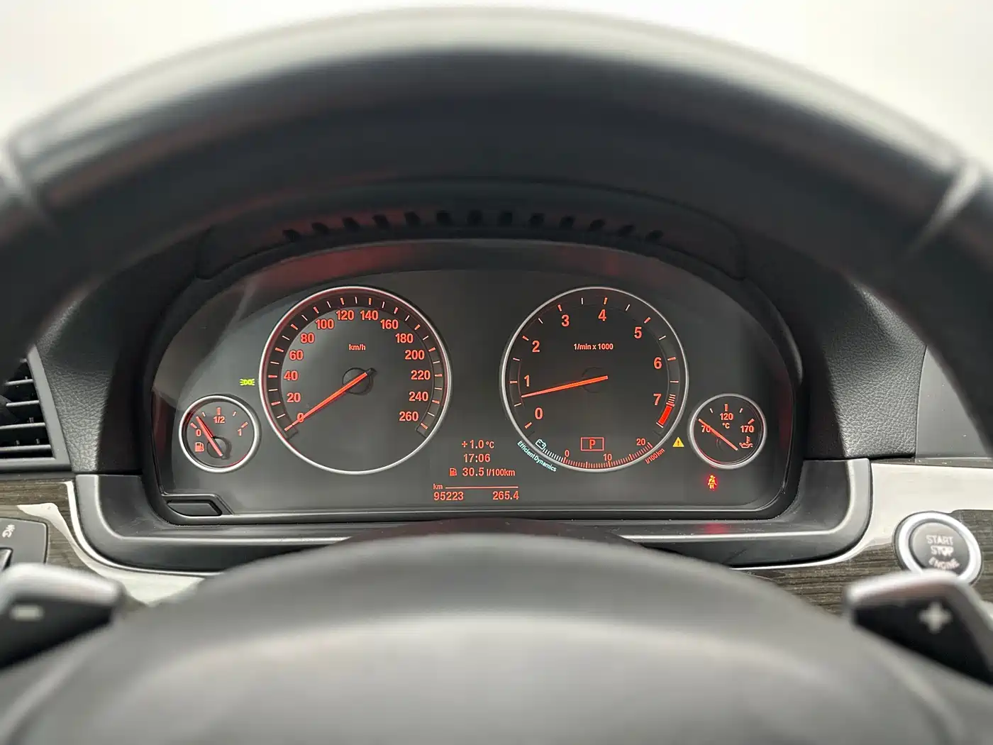 BMW 5 Series 2011 535Li Luxury фото 24