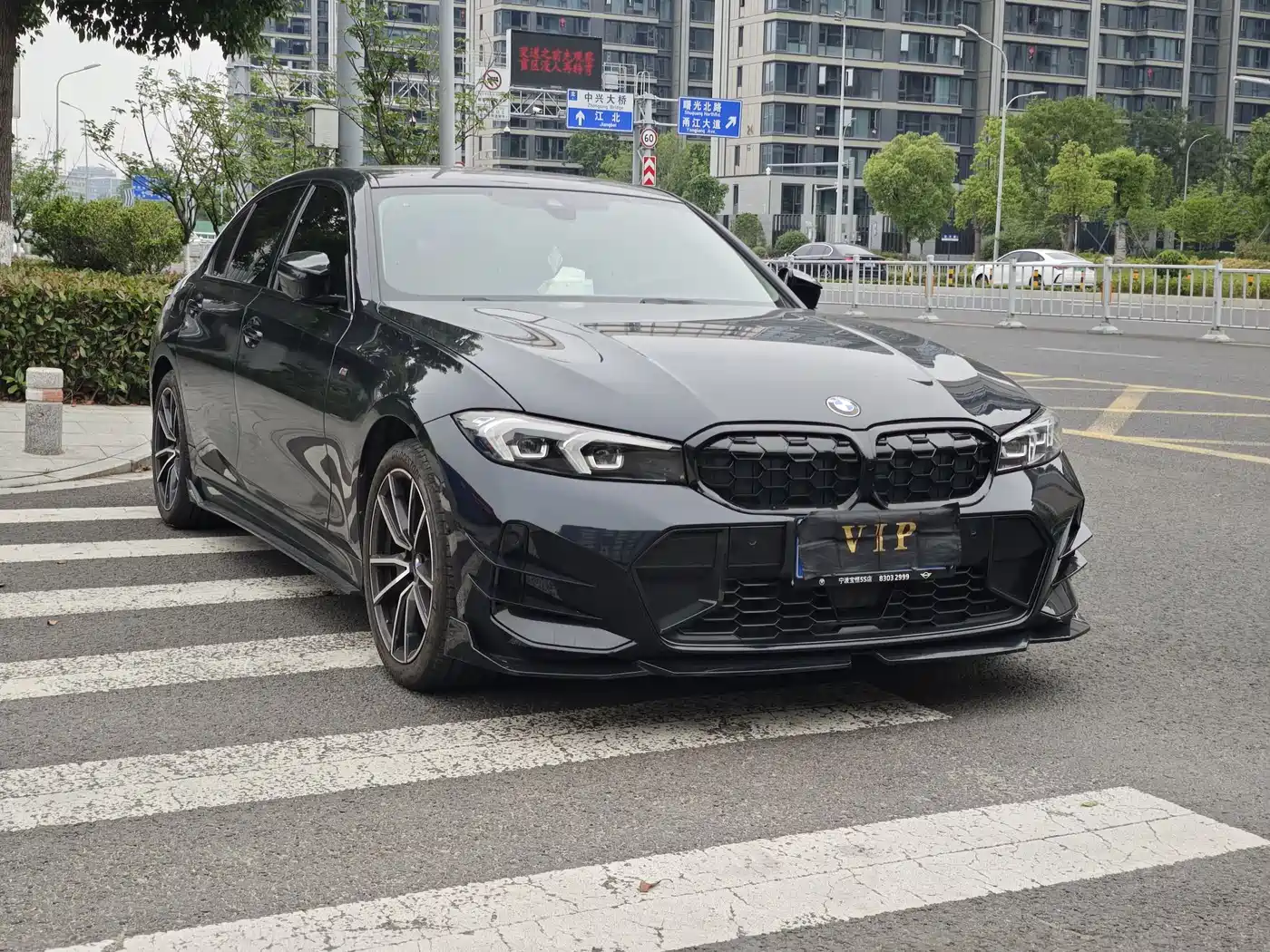 BMW 3 Series 2025 325Li M Sport Package фото 3