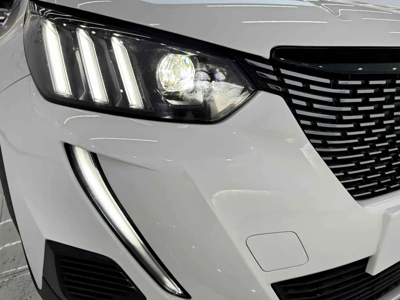 Peugeot 2008 2022 230THP THE ONE фото 8