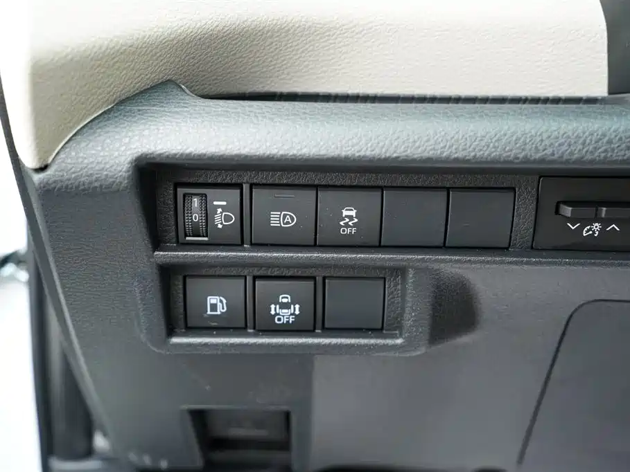 Toyota Sienna 2021 2.5L Hybrid Ultimate Edition фото 8