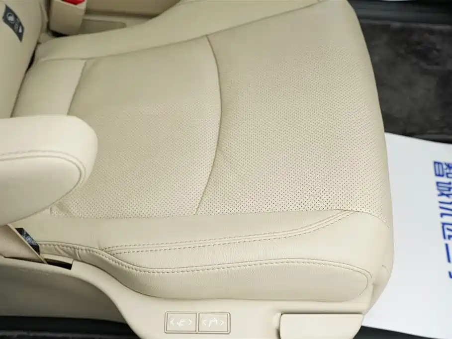 Toyota Sienna 2021 2.5L Hybrid Ultimate Edition фото 28
