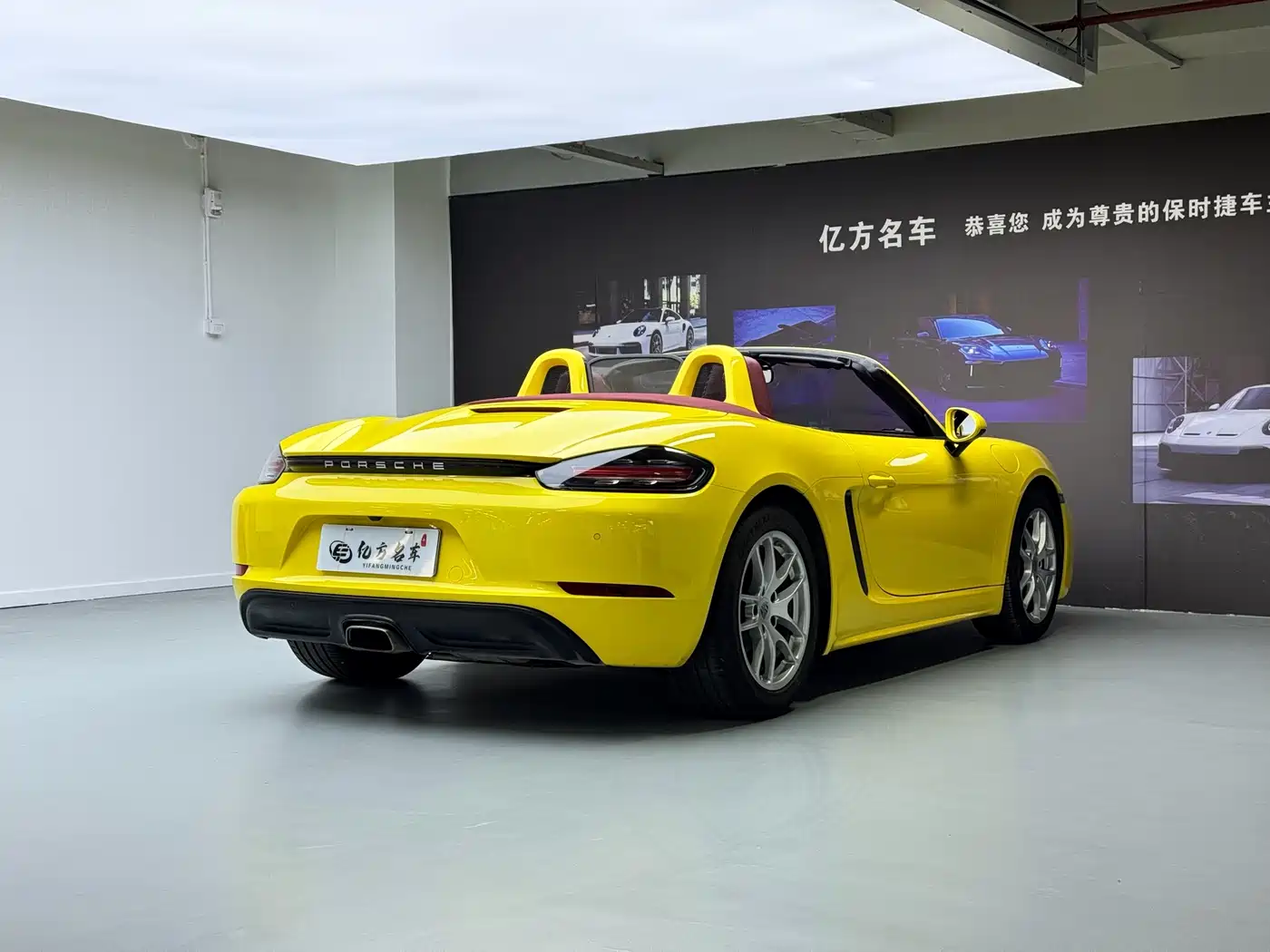 Porsche 718 2018 Boxster 2.0T фото 13