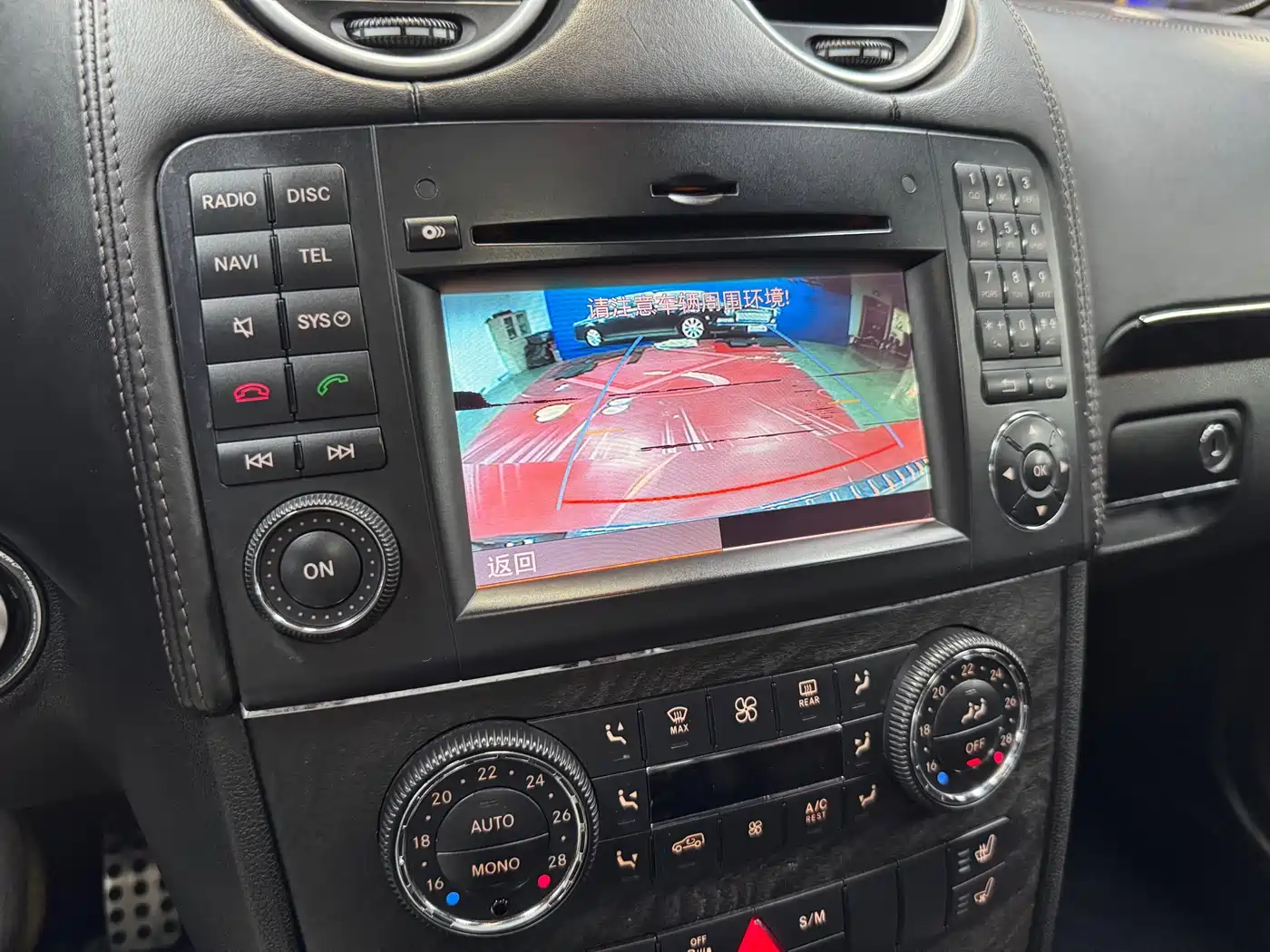 Mercedes-Benz GL-Class 2011 GL 450 Prestige Grand Edition фото 26