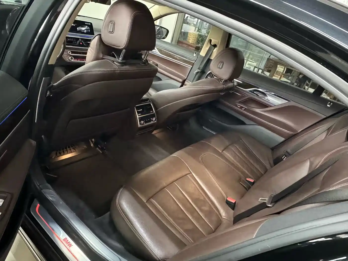 BMW 7 Series 2018 730Li Leading Type Excellence Package фото 10
