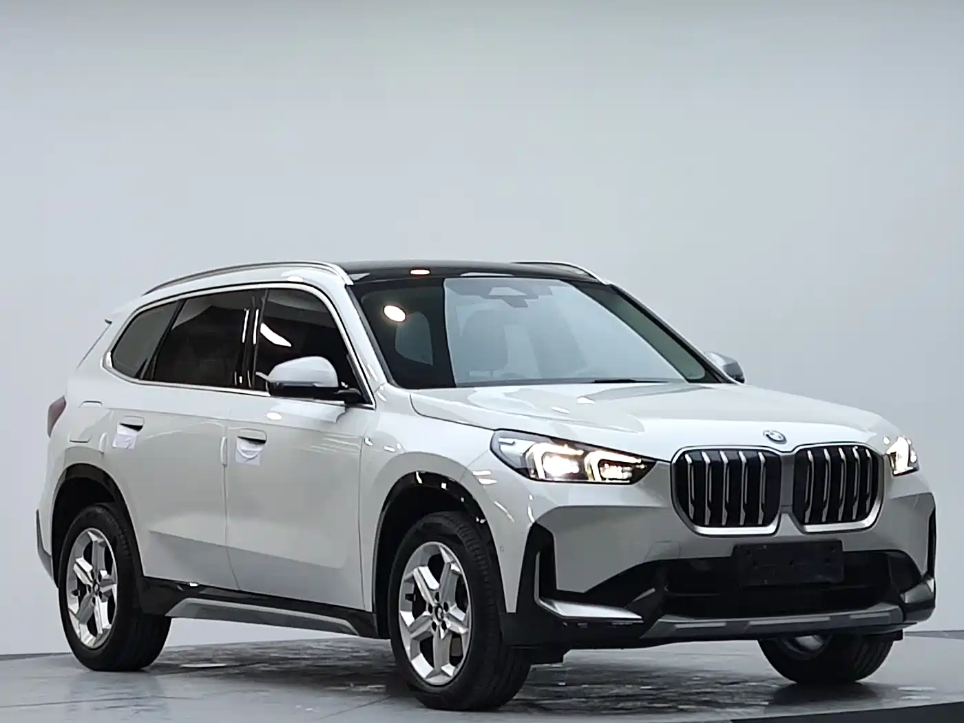 BMW X1 2023 sDrive20Li X Design Package фото 4