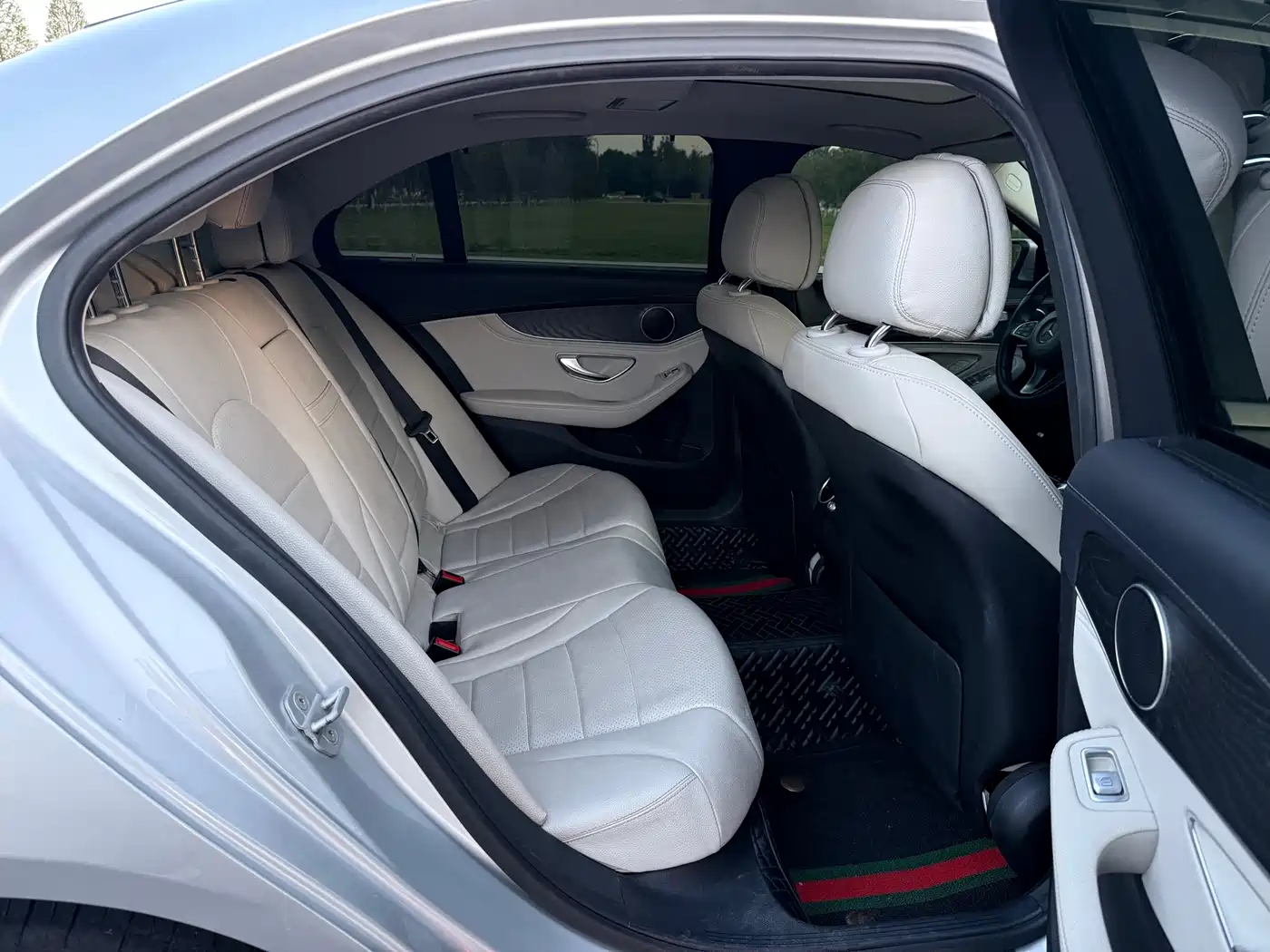 Mercedes-Benz C-Class 2015 C 200 L Sport фото 14