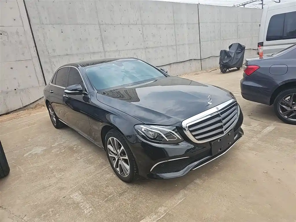 Mercedes-Benz E-Class 2019 E 200 L фото 4