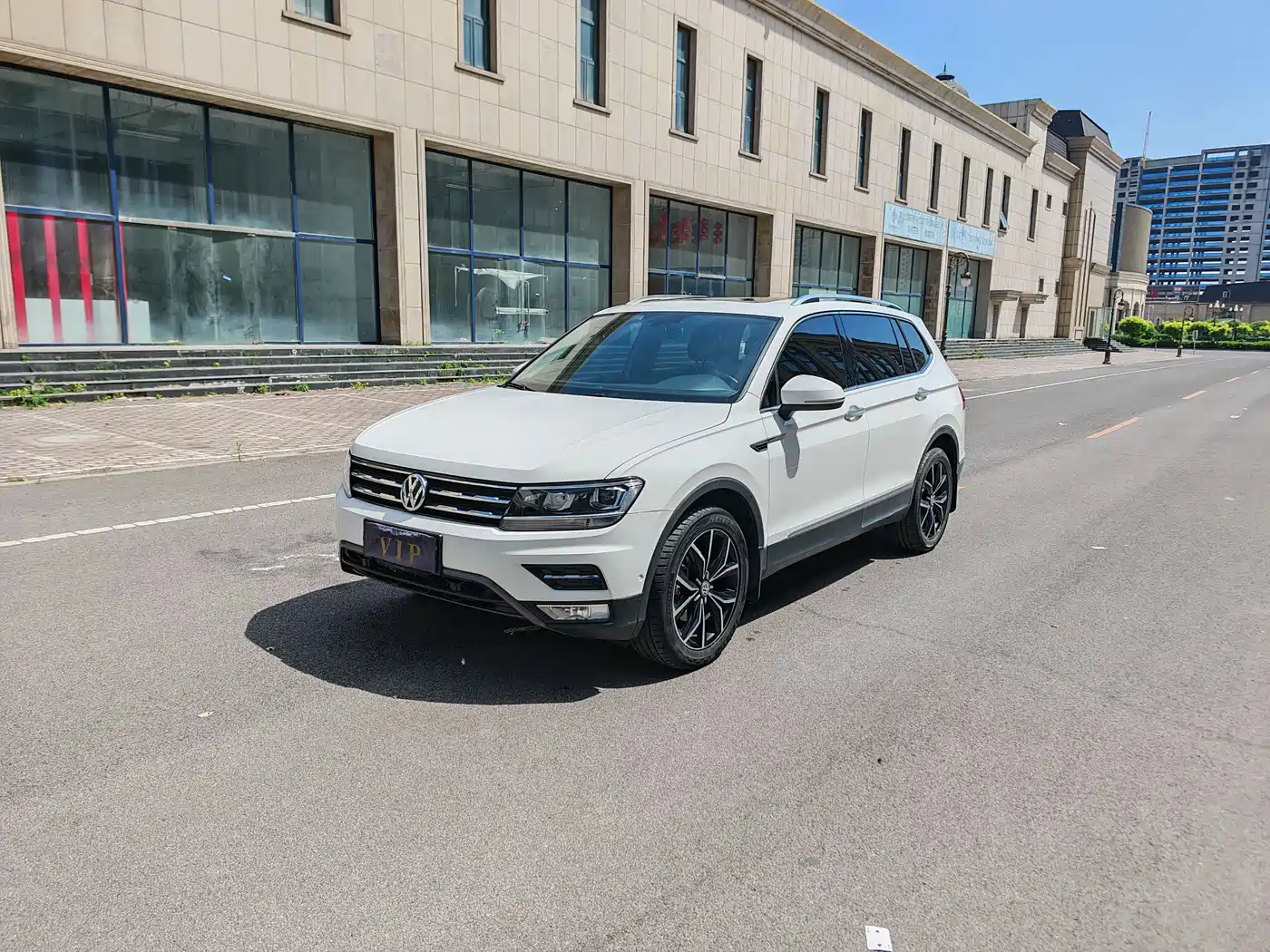 Volkswagen Tiguan L 2019 330TSI Automatic 2WD Smart Luxury Edition China VI