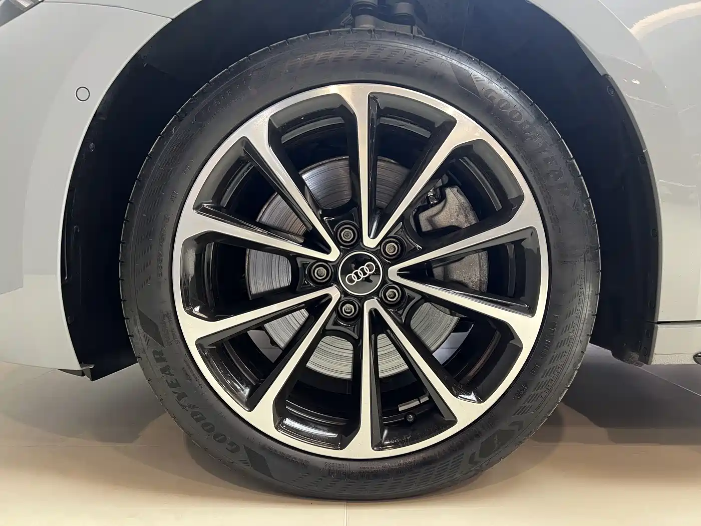 Audi A5L 2025 2.0T Sport Edition Plus фото 17