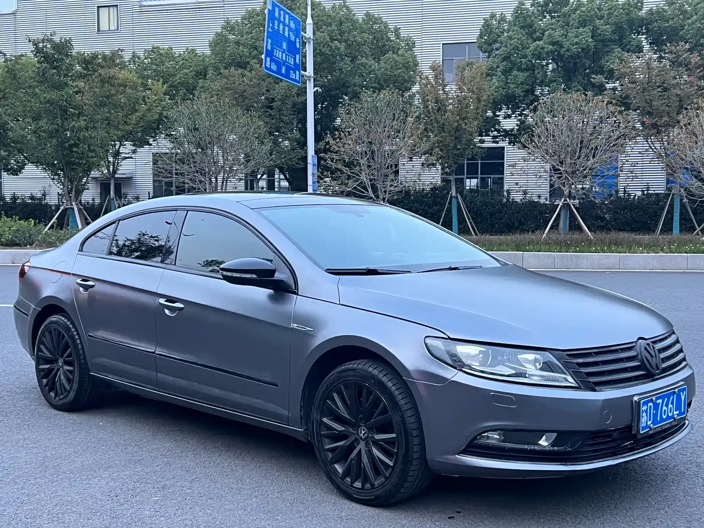 Volkswagen FAW-Volkswagen CC 2016 Model 2.0TSI Luxury фото 2