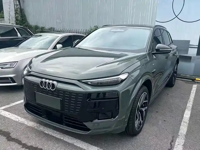 Audi Q6L e-tron 2025 Model Pioneer Edition — фото 1