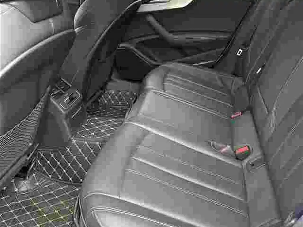 Audi A4L 2022 40 TFSI Luxury Dynamic фото 5