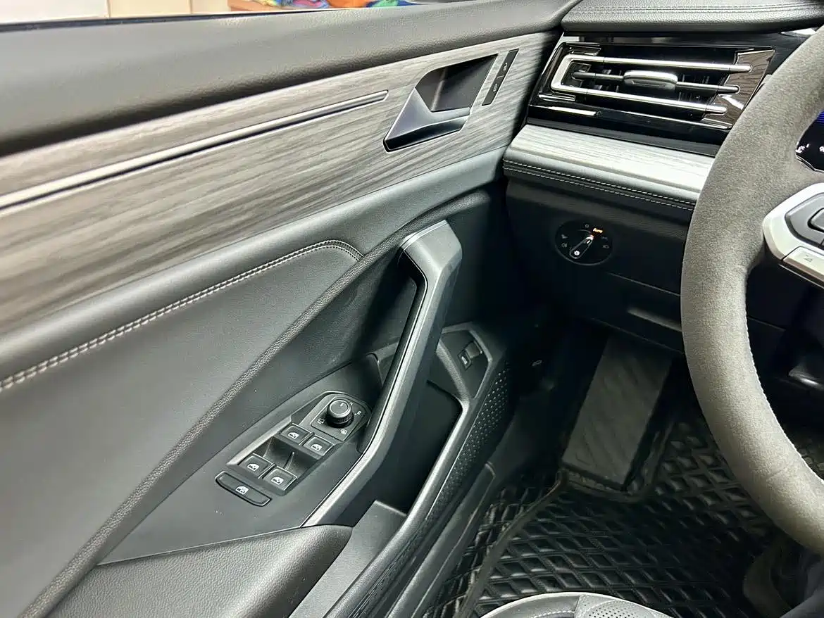 Volkswagen Sagitar 2023 280TSI DSG Excellence Plus Edition фото 22