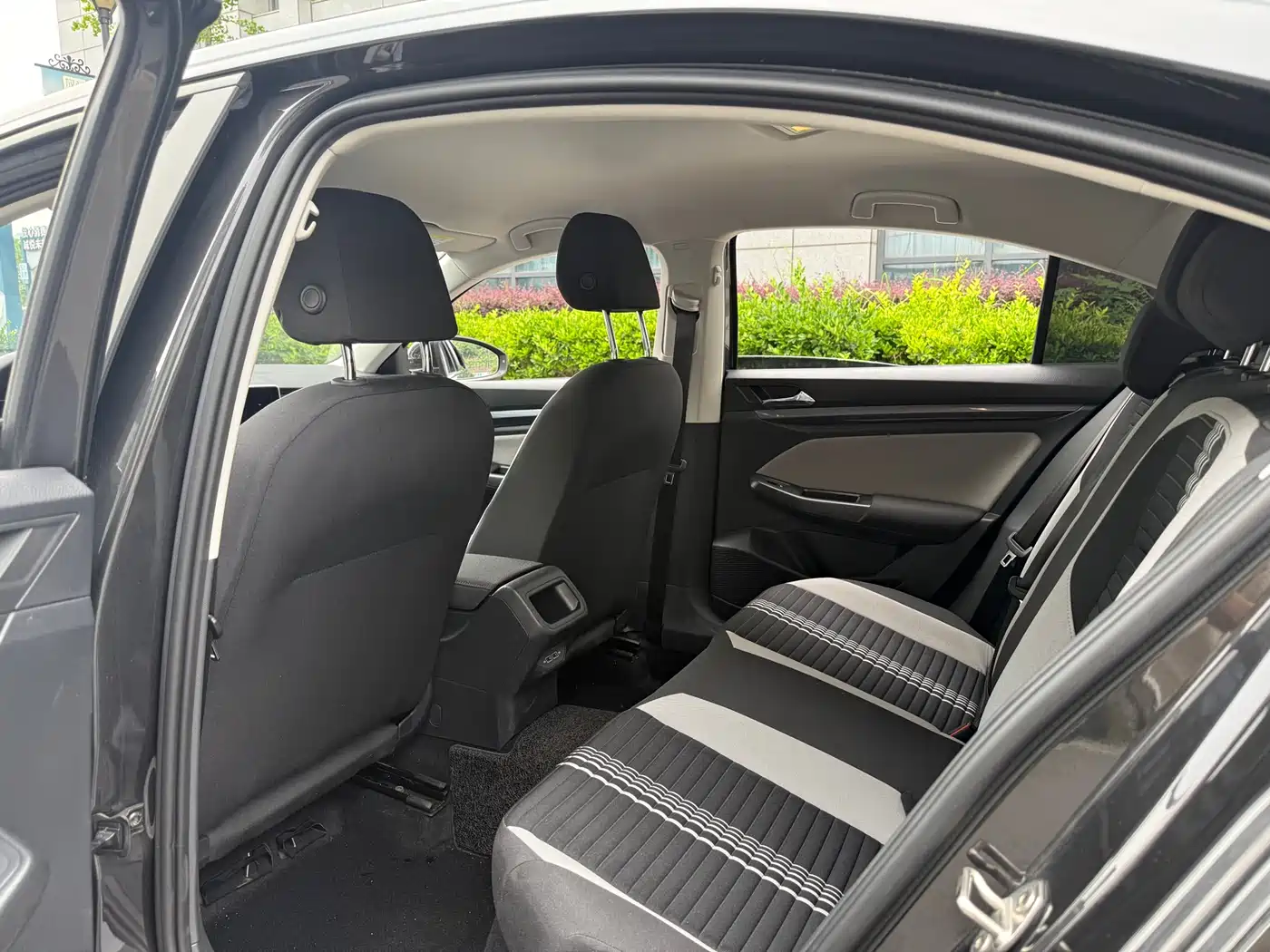 Volkswagen Bora 2023 200TSI Manual Comfort Edition фото 10