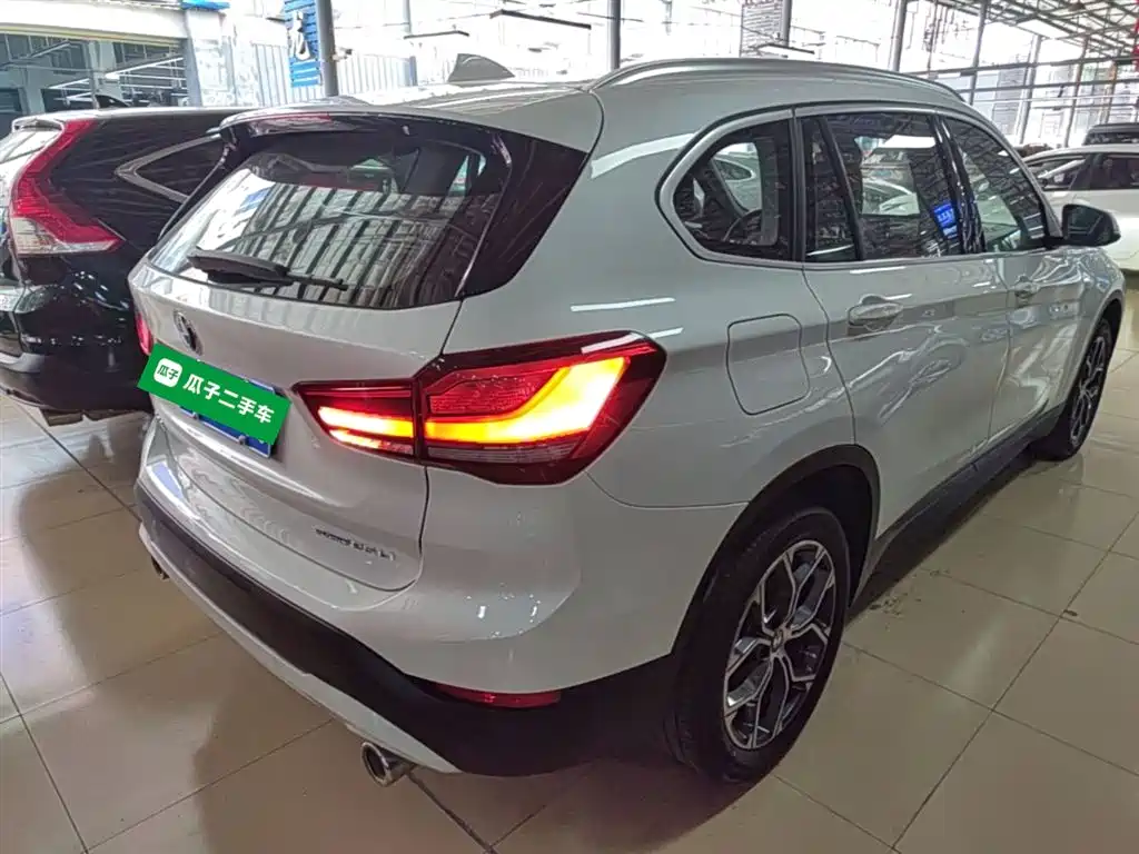 BMW X1 2022 sDrive25Li Leading фото 7