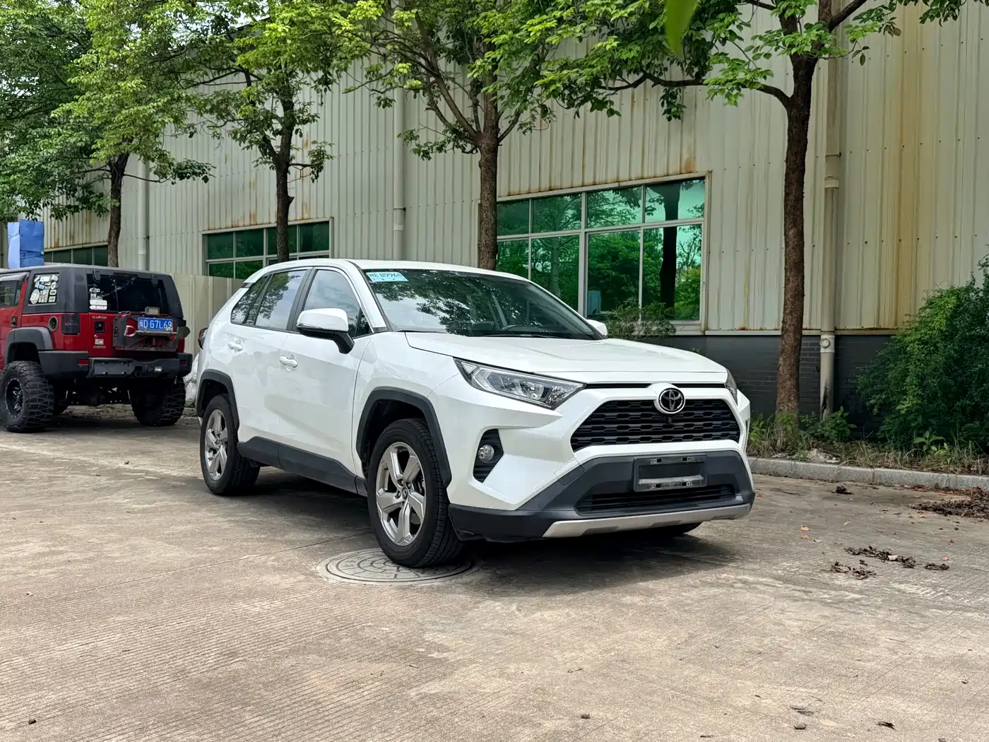 Toyota RAV4 Rongfang 2022 2.0L CVT 2WD Trend Edition фото 2