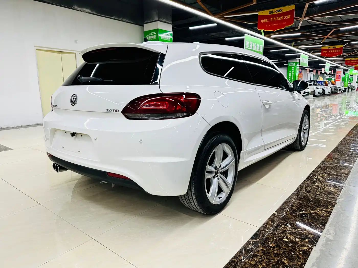 Volkswagen Scirocco 2011 2.0TSI R-Line фото 6
