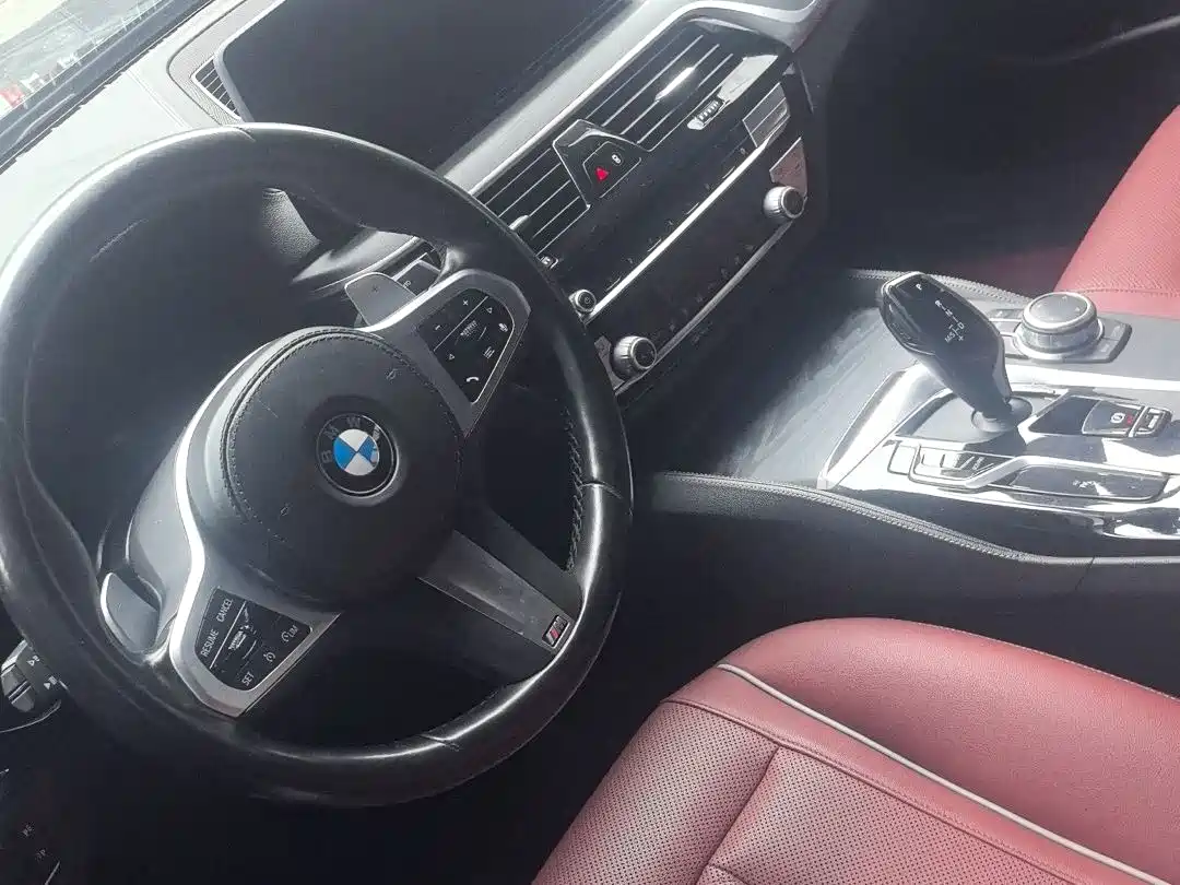 BMW 5 Series 2022 530Li xDrive M Sport Package фото 5