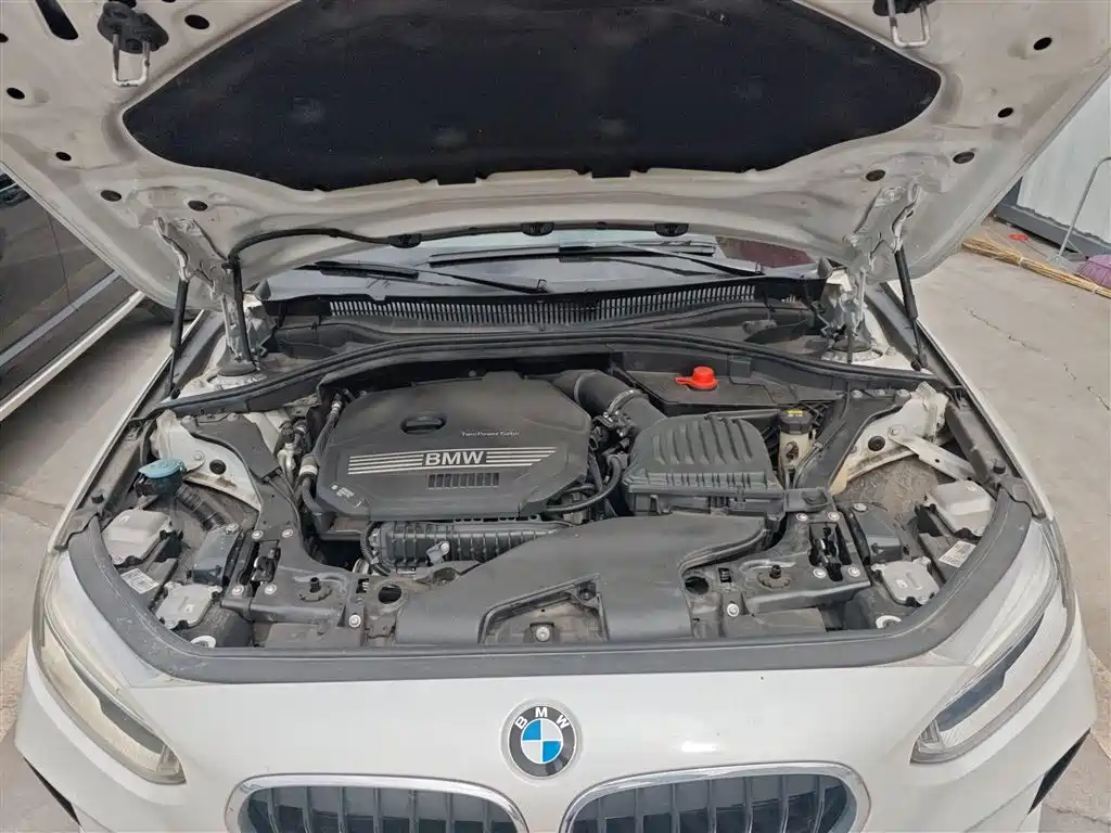 BMW 1 Series 2020 Model 120i M Sport Package фото 20