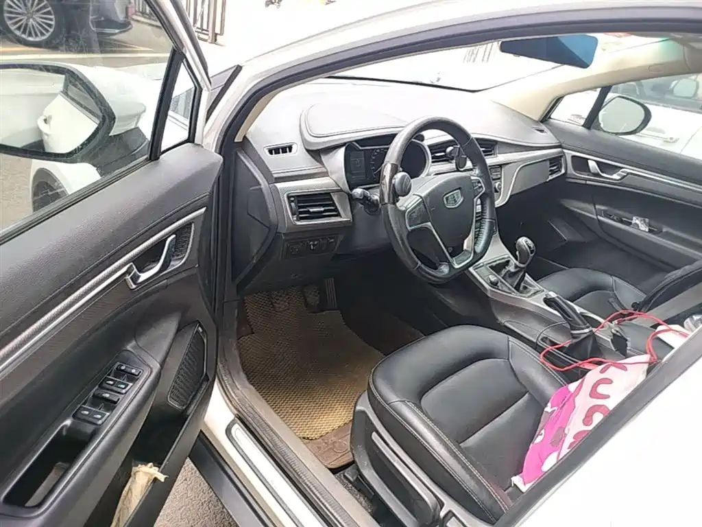 Geely Emgrand GS 2016 2016 Elegance Edition 1.3T Manual Premium