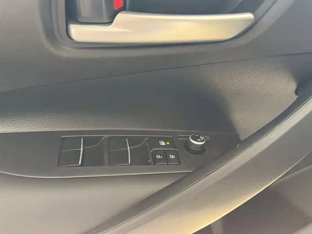 Toyota Levin 2024 Smart Hybrid 1.8L Luxury Edition фото 13