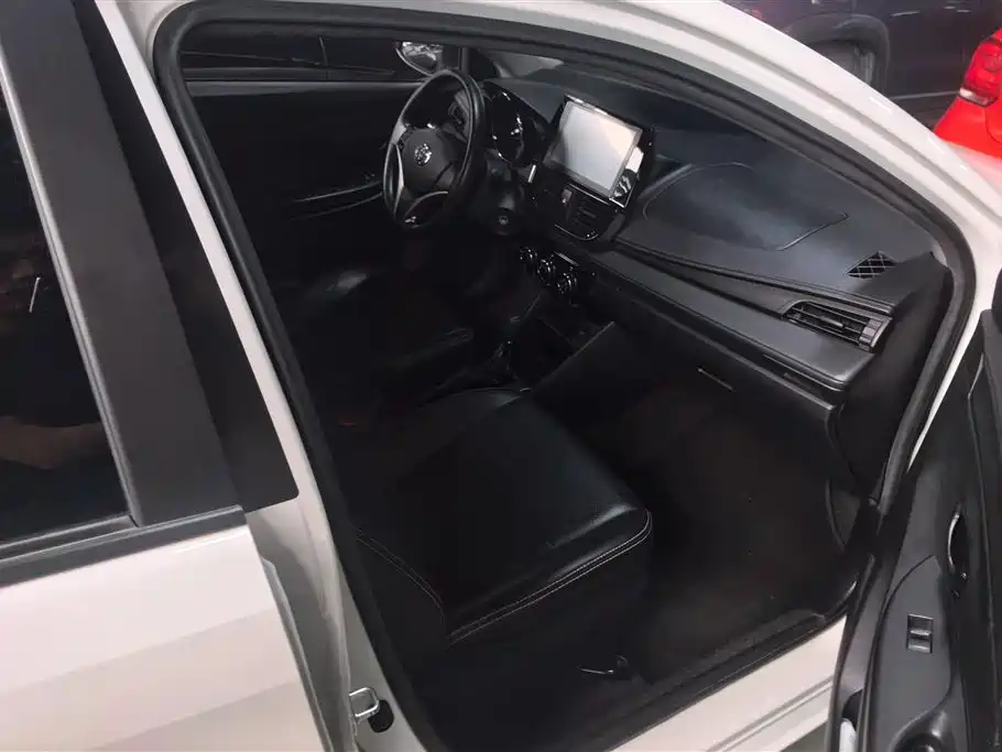 Toyota Vios 2022 1.5L CVT Venture CARE Edition фото 8