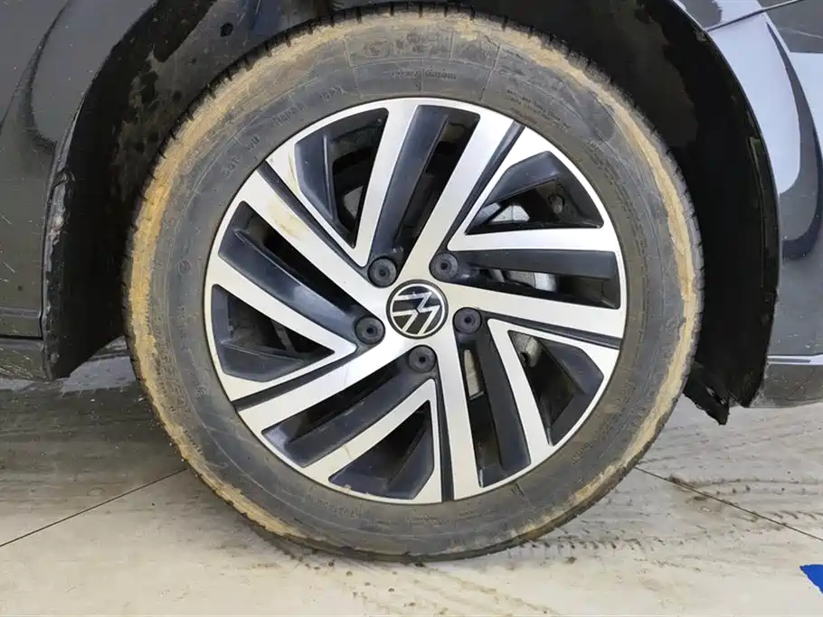 Volkswagen Lavida 2023 300TSI DSG Comfort Edition фото 6