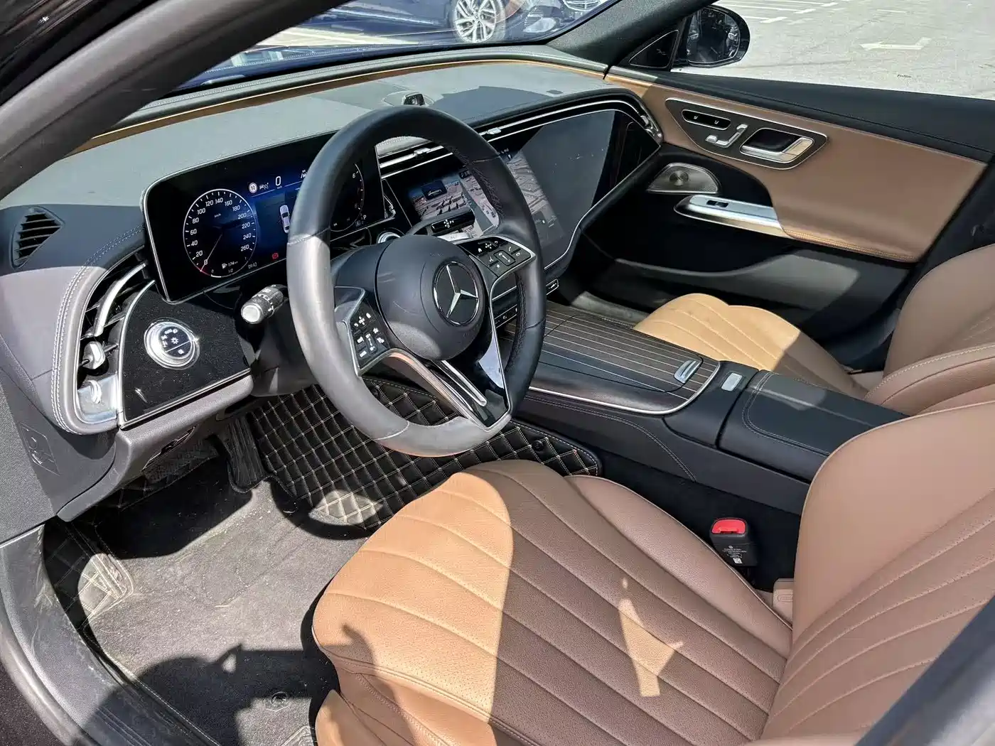 Mercedes-Benz E-Class 2024 Model E 300 L Luxury фото 9