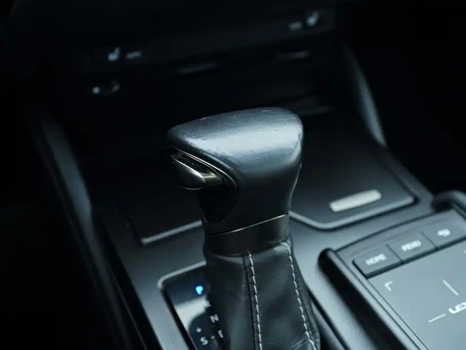 Lexus ES 2018 200 Excellence Edition China V фото 9