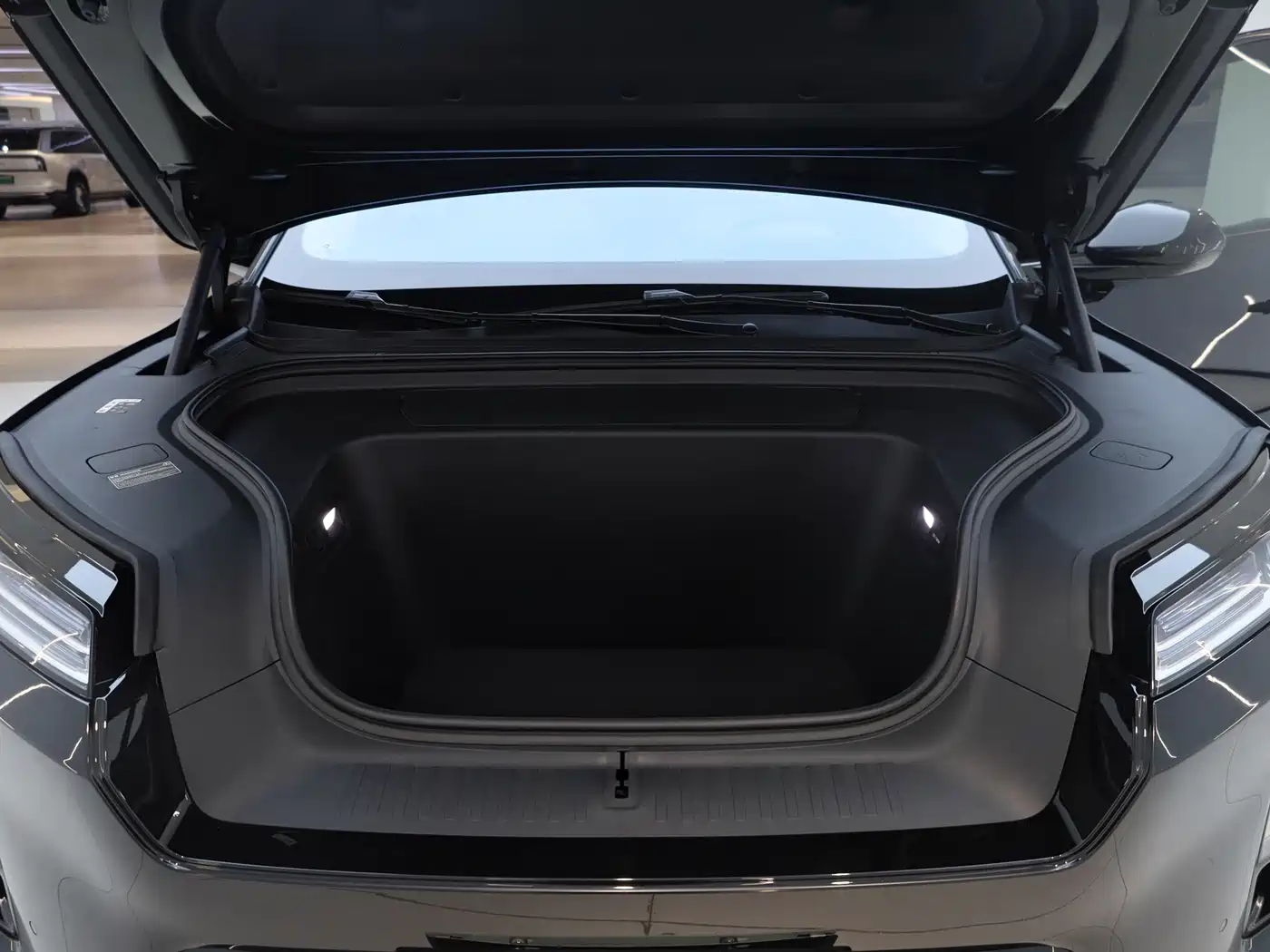 NIO ES8 2026 2025 Model 6-Seat Executive Luxury Edition