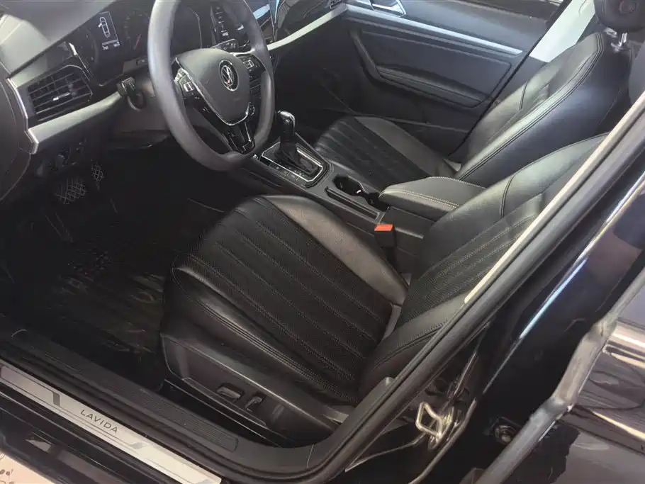 Volkswagen Lavida 2019 1.5L Auto Vision Edition China VI фото 9