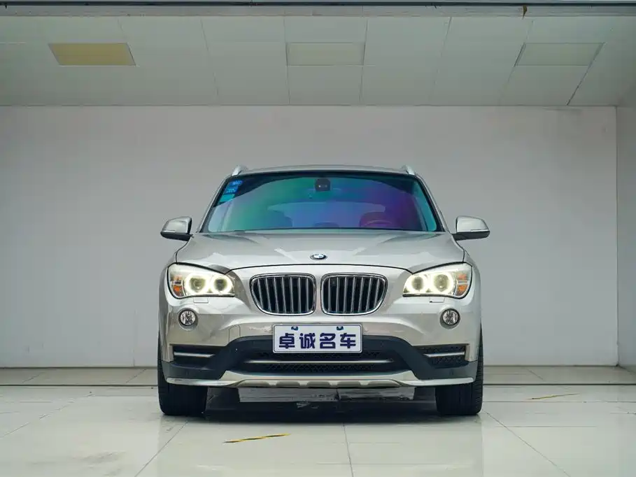 BMW X1 2015 Model sDrive18i Leading Advanced Edition фото 2